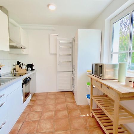 Weßling Snug Stays I 3 Zimmer Design Apartment Am See Mit Garten I Home Office I Highspeed Wifi מראה חיצוני תמונה